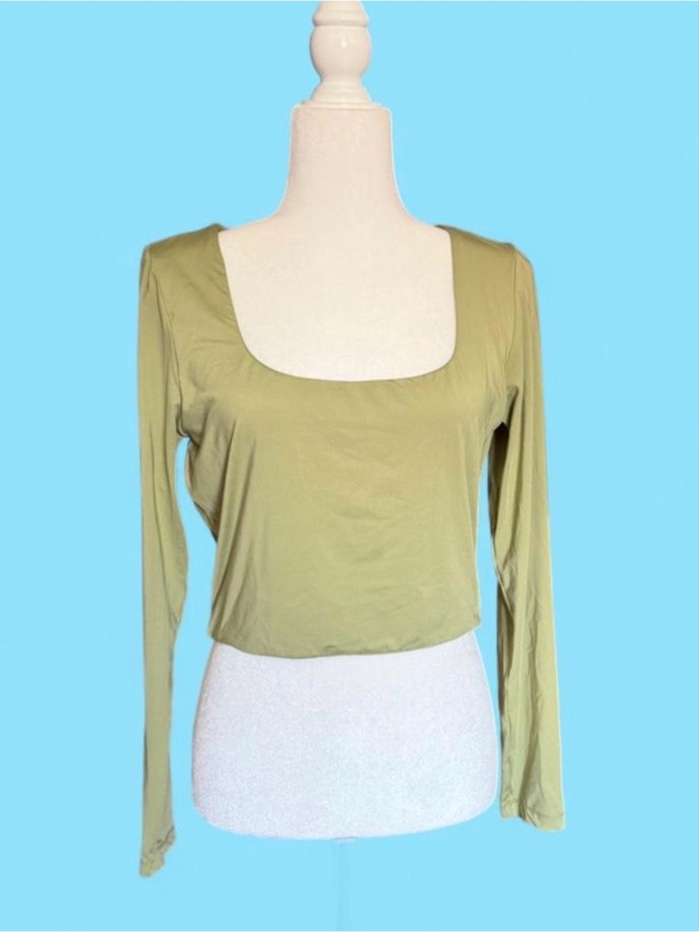 Women's Long Sleeve Scoop Neck Crop Top - Olive Green Size L by Cotton On